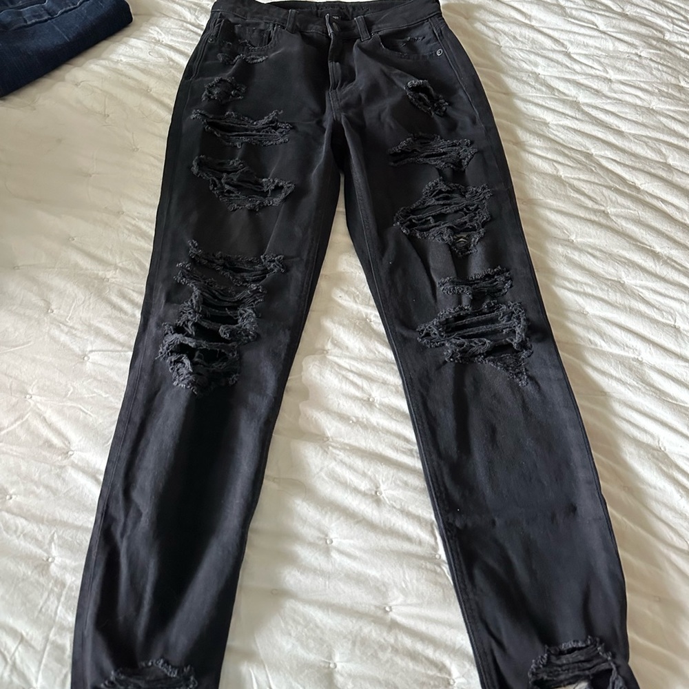 High rise mom jeans, worn once!